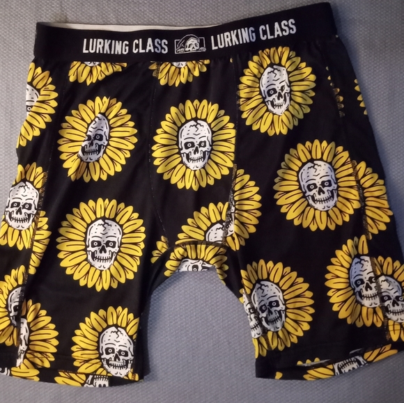 Lurking Class by Sketchy Tank Flower Skulls Boxer Briefs (Size Large) - Picture 3 of 3